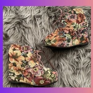 Diba Floral Wedges 🤩